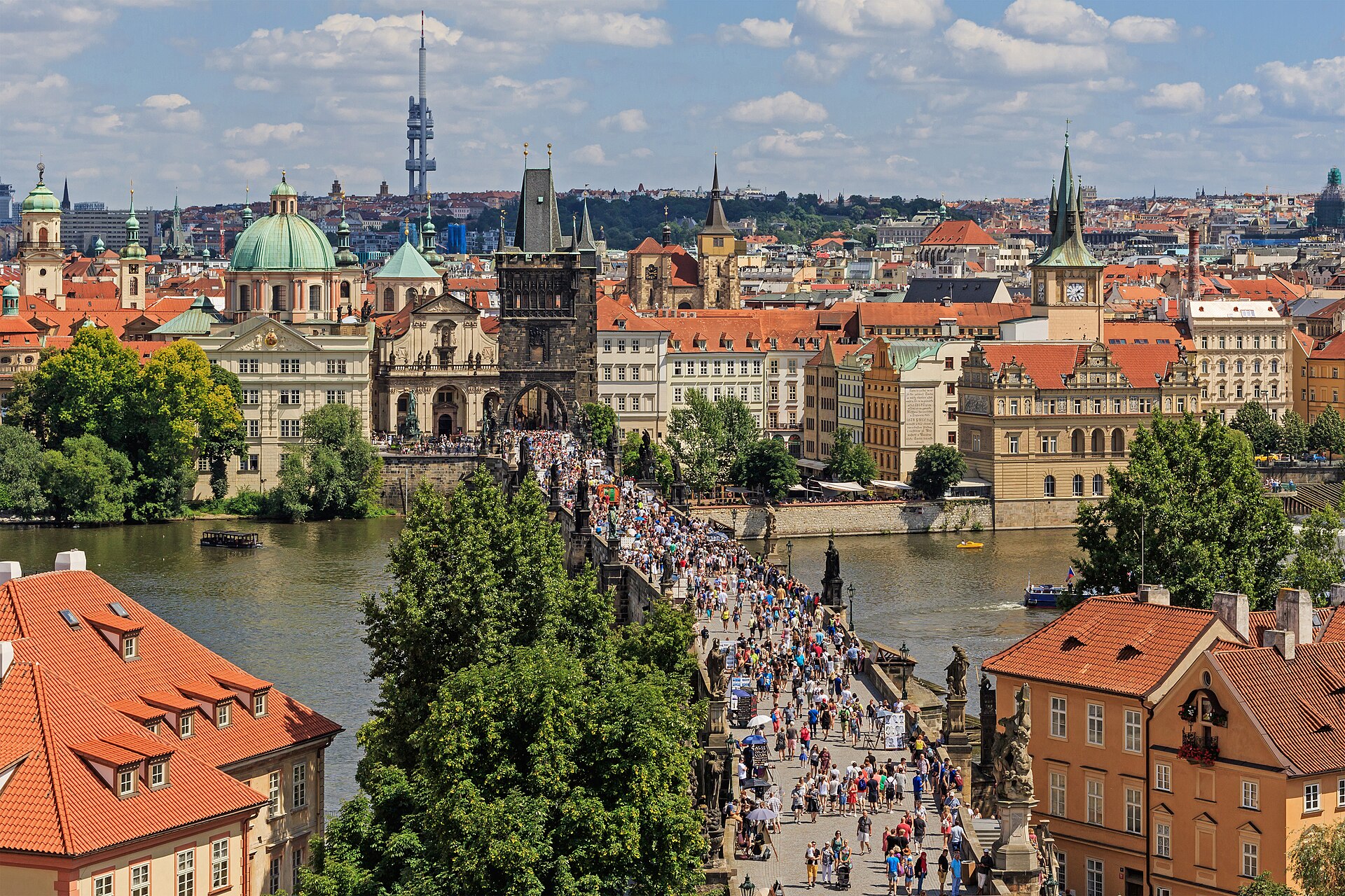 Prague In Two Days: Old Town To The Castle cover photo