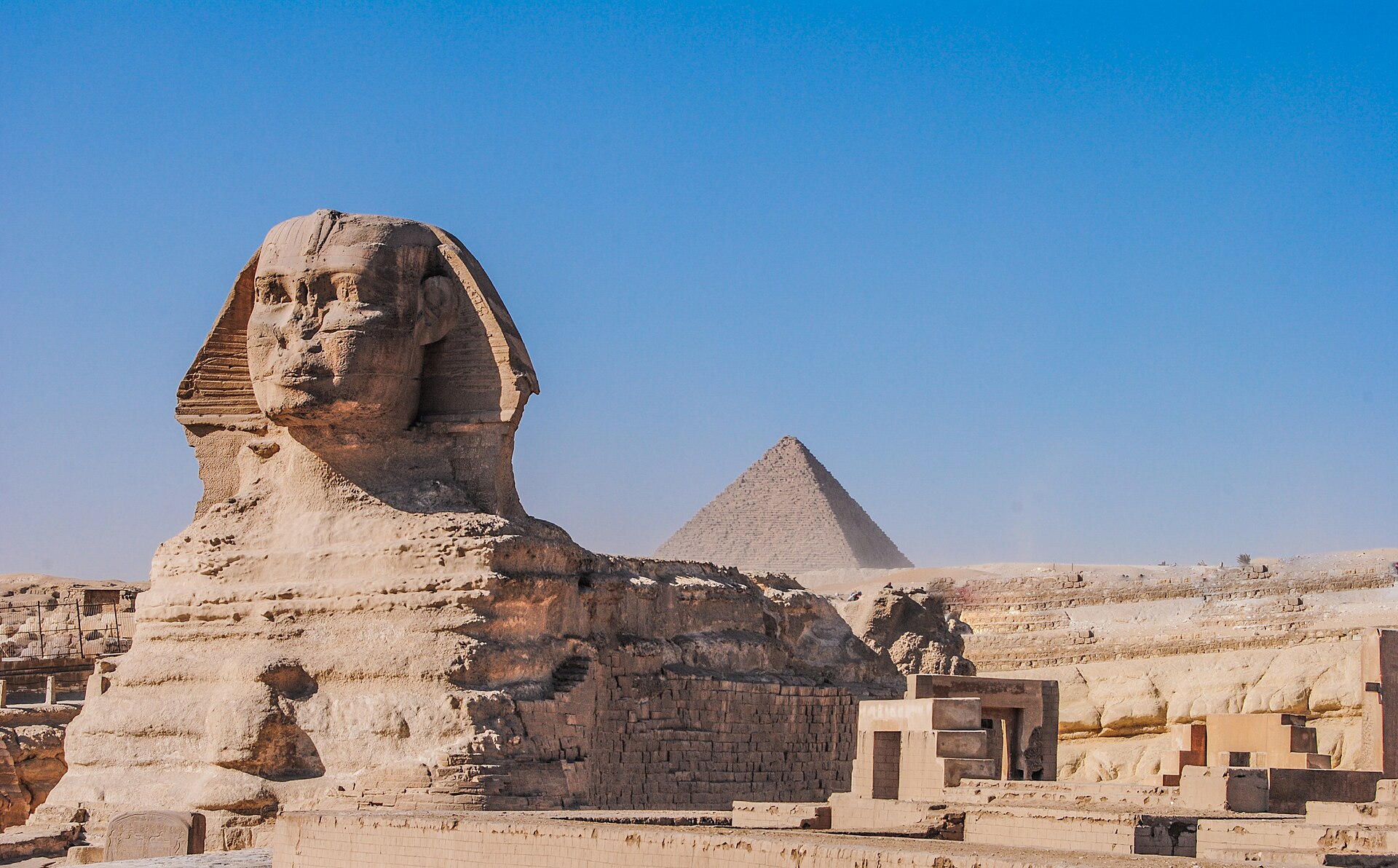 Cairo And Giza In 48 Hours: Pyramids To Bazaars cover photo