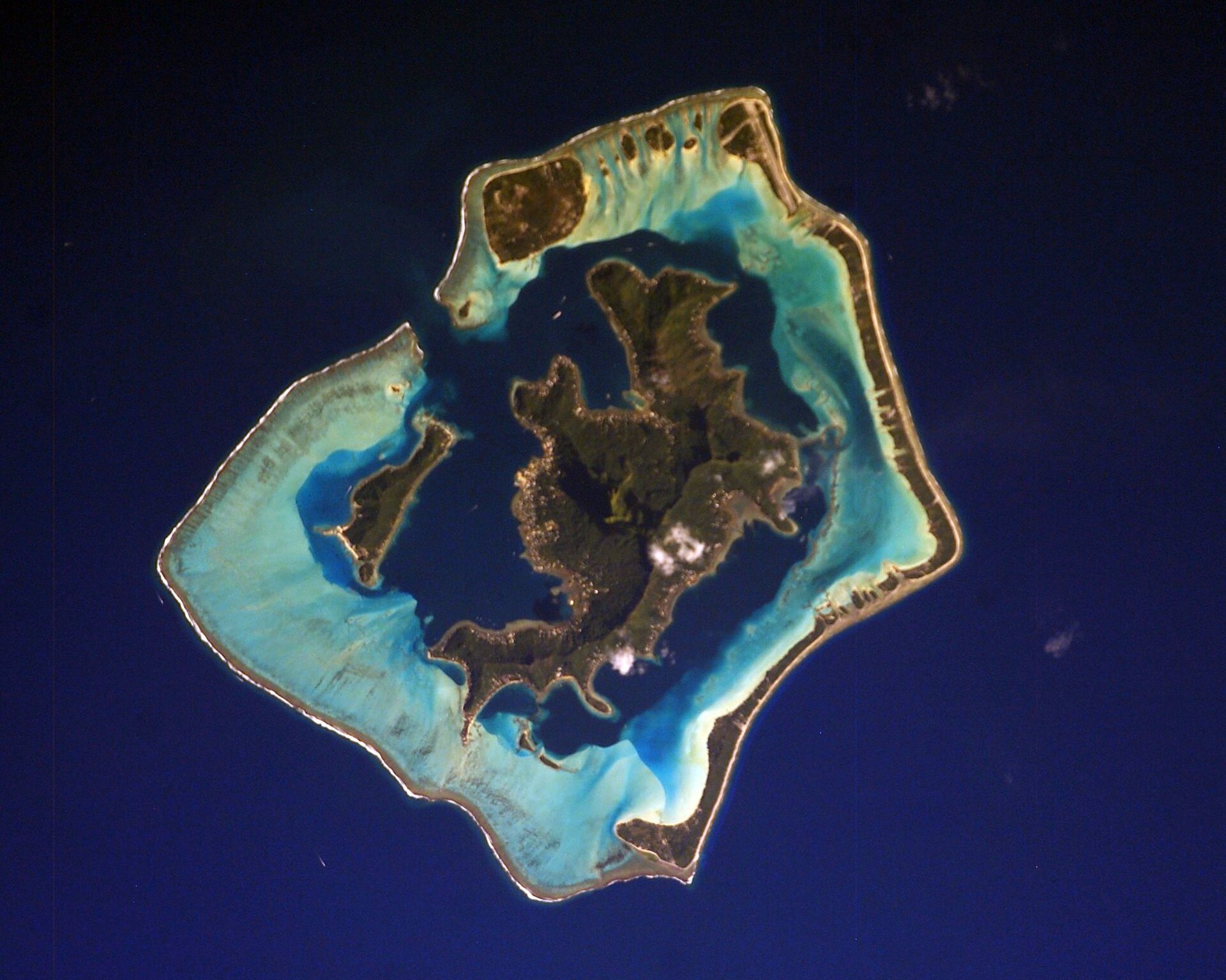 Matira Sands And Coral Gardens