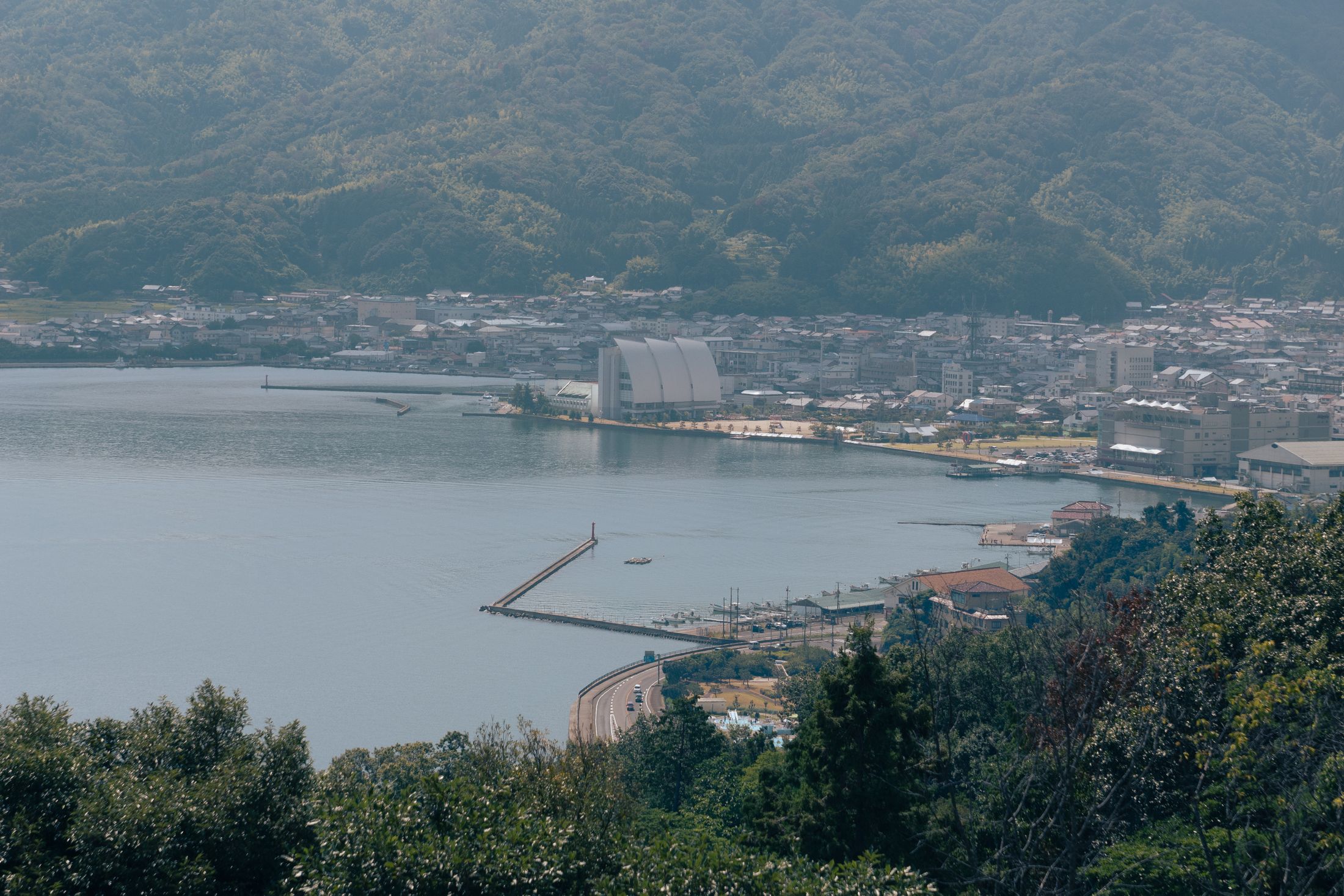 Izuhara, Kamikoshiki And The Border